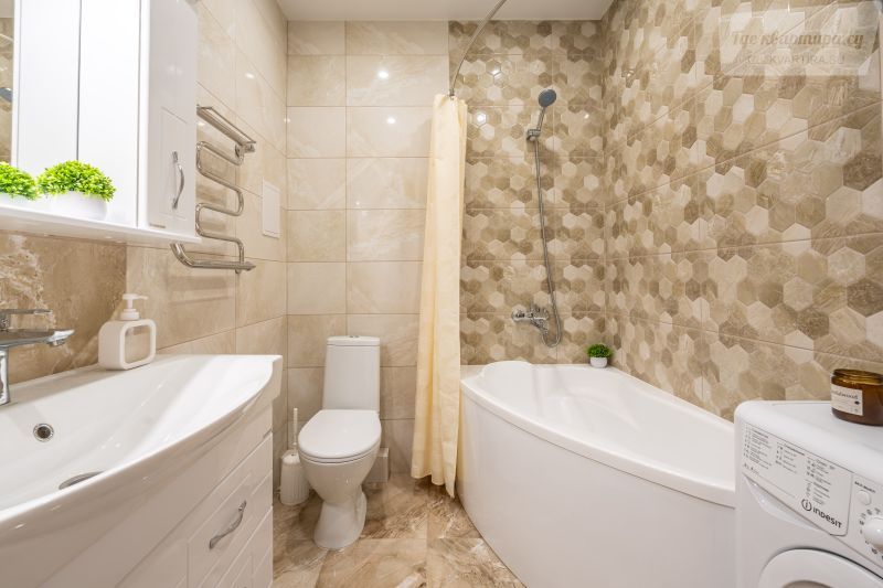 бульвар Комарова, 1Ес6
