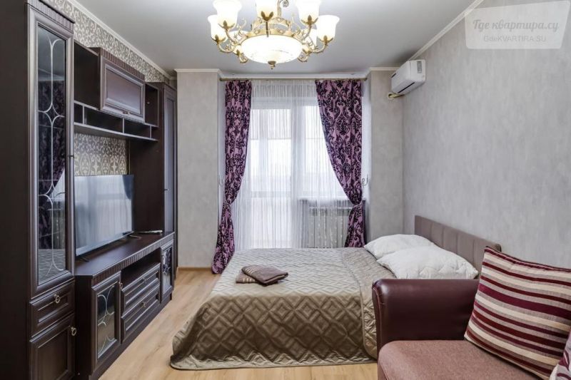 бульвар Комарова, 9/4