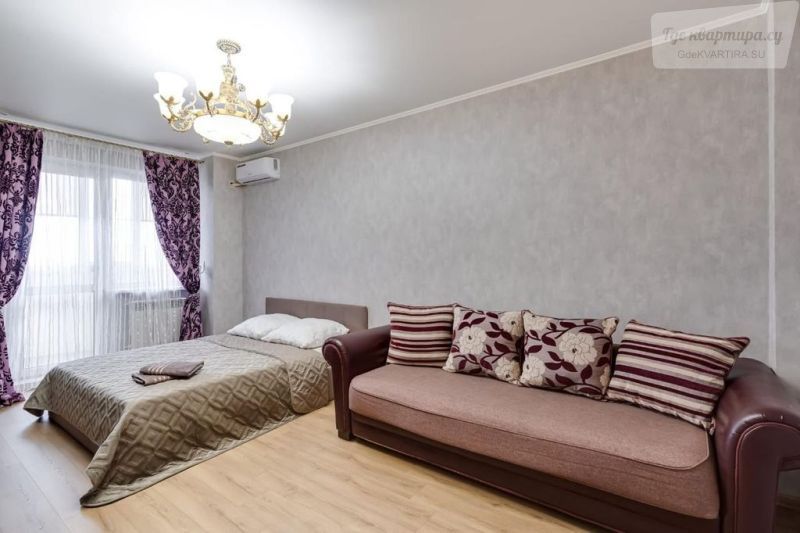 бульвар Комарова, 9/4